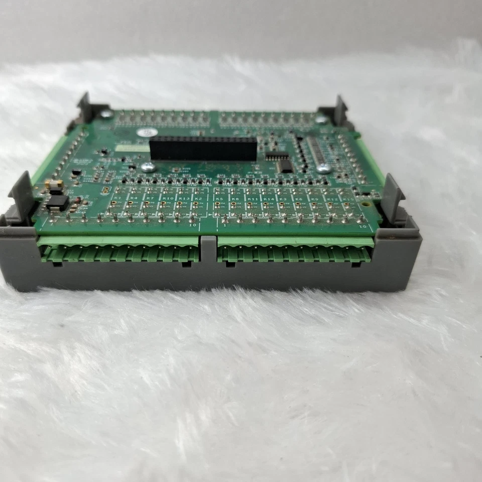 UNITRONICS V200-18-E3XB V20018E3XB